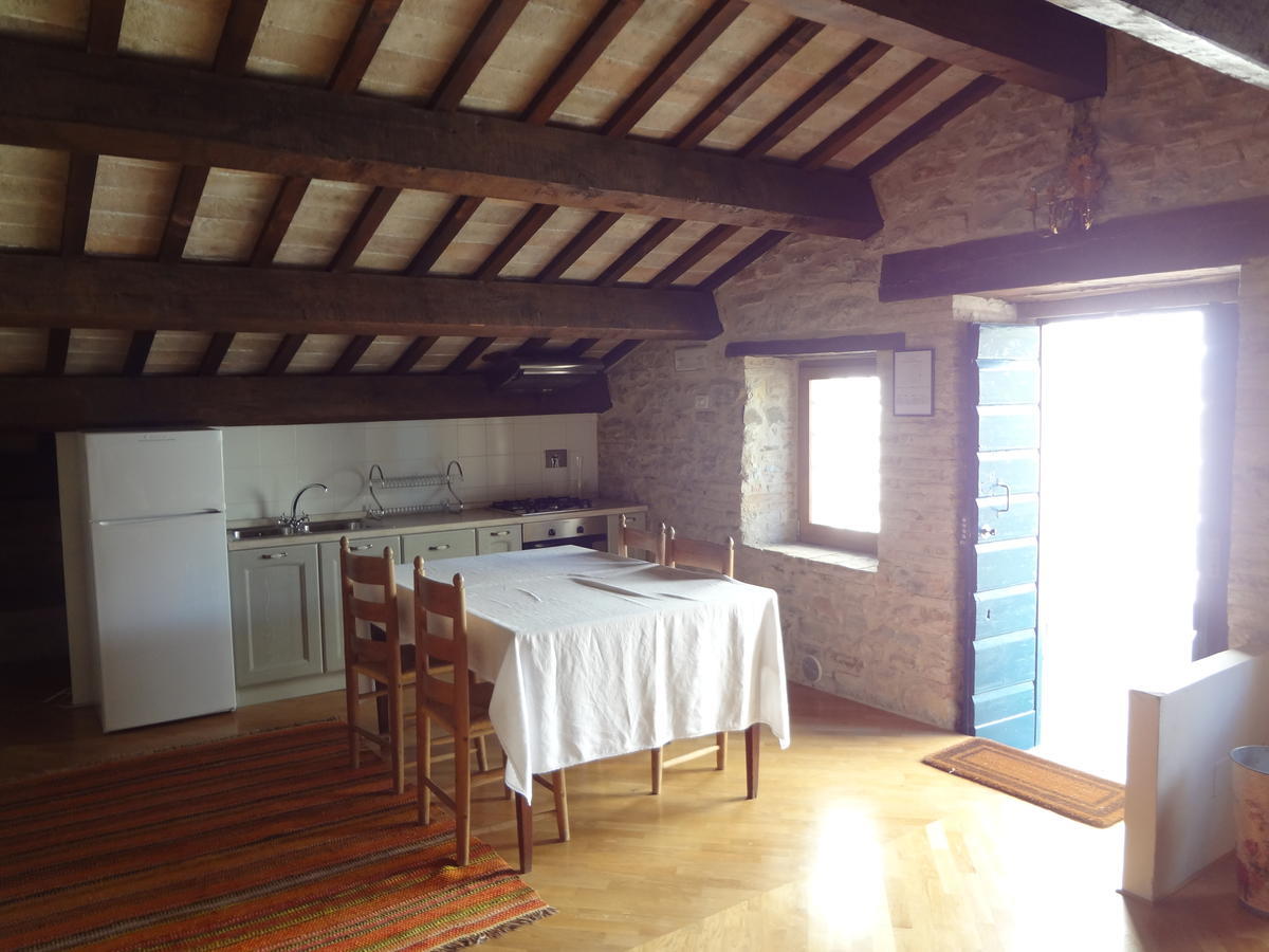 Pensjonat Castello Di Magrano Carbonesca Zewnętrze zdjęcie